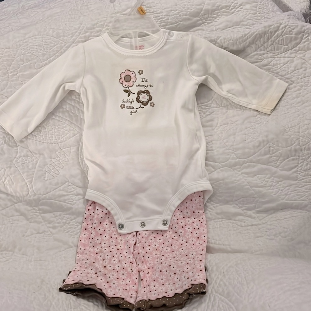 🥳 5 for $10 🥳 Carters 6m outfit